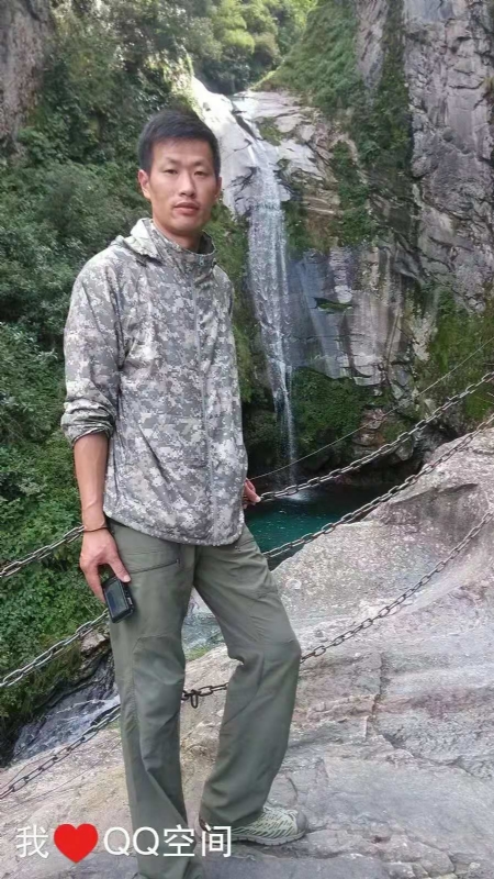 陌颜的第一张照片--鄂州交友中心